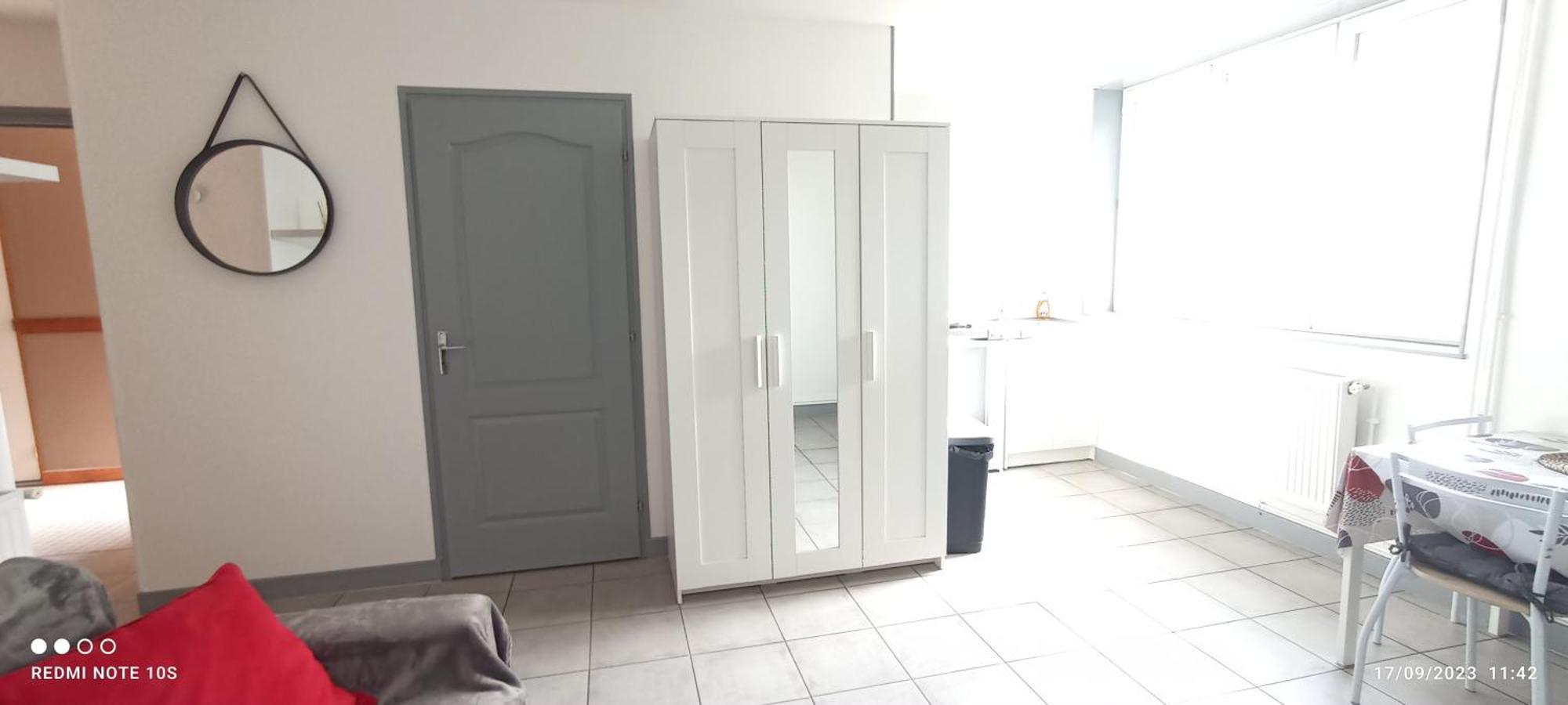 Studio Sympa Au Rez De Chaussee *